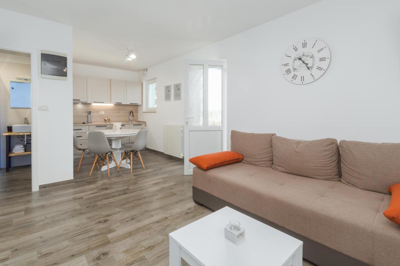 Apartmani Martincic Novigrad Istria Exteriör bild