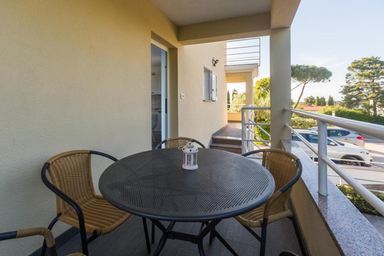 Apartmani Martincic Novigrad Istria Exteriör bild