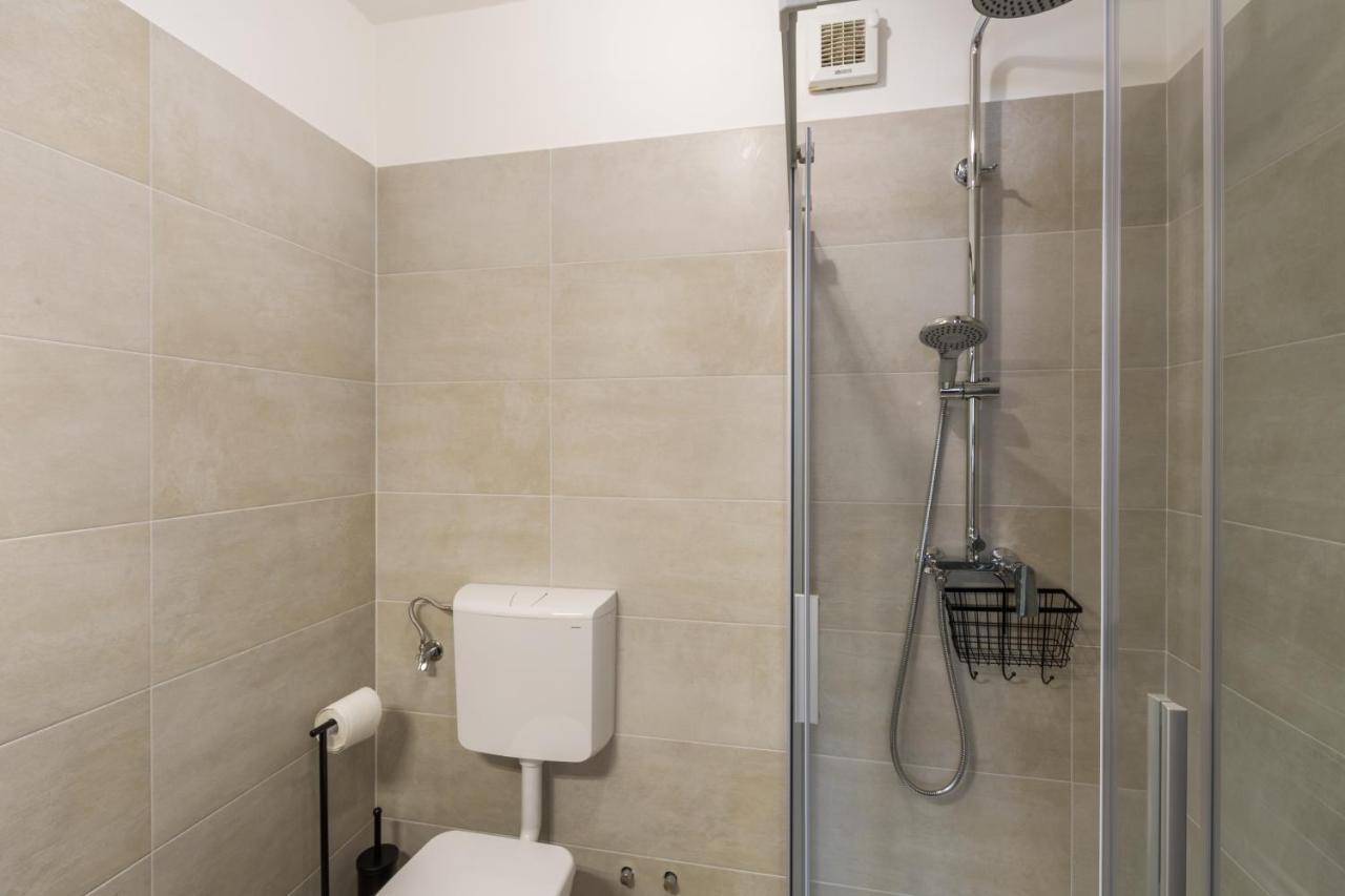 Apartmani Martincic Novigrad Istria Exteriör bild