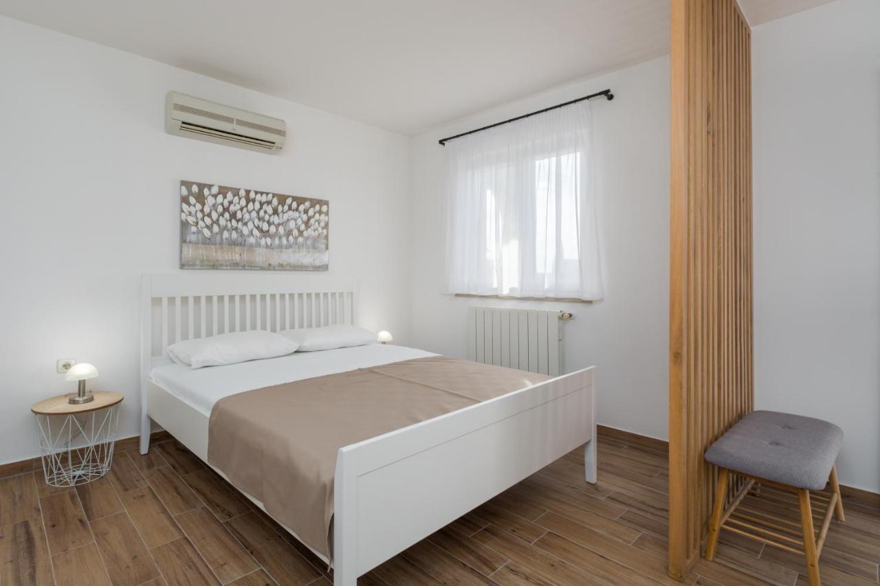 Apartmani Martincic Novigrad Istria Exteriör bild